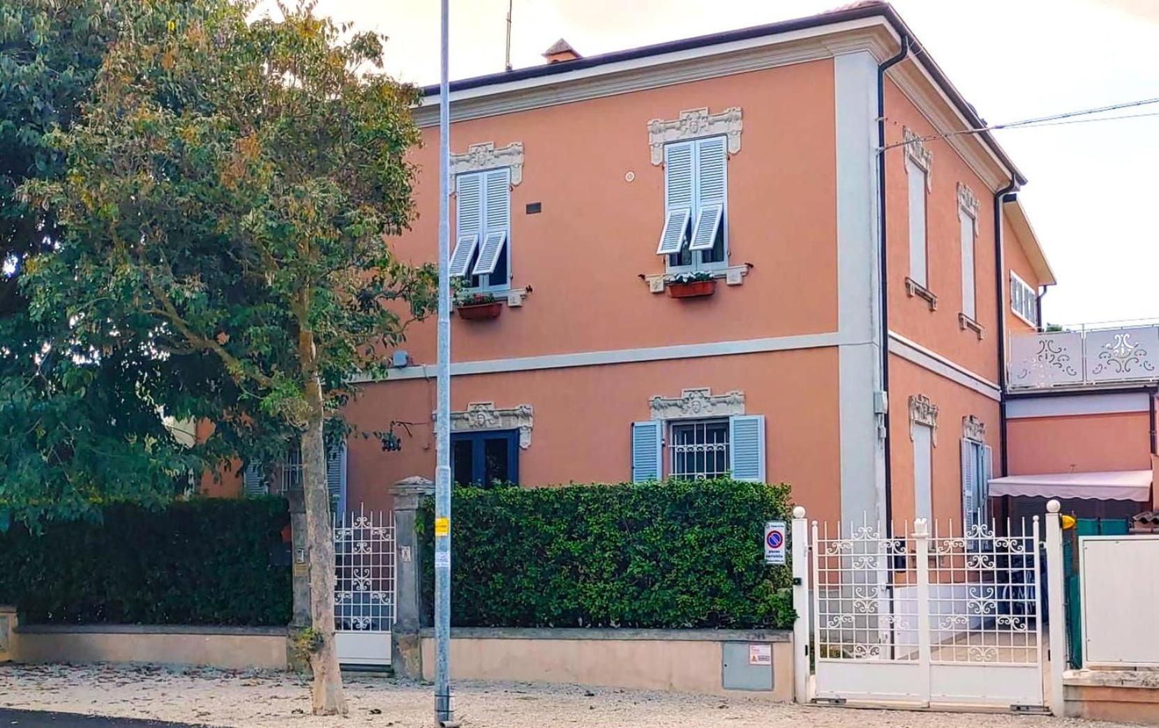 Villa Liberty B&B Fano Exteriör bild